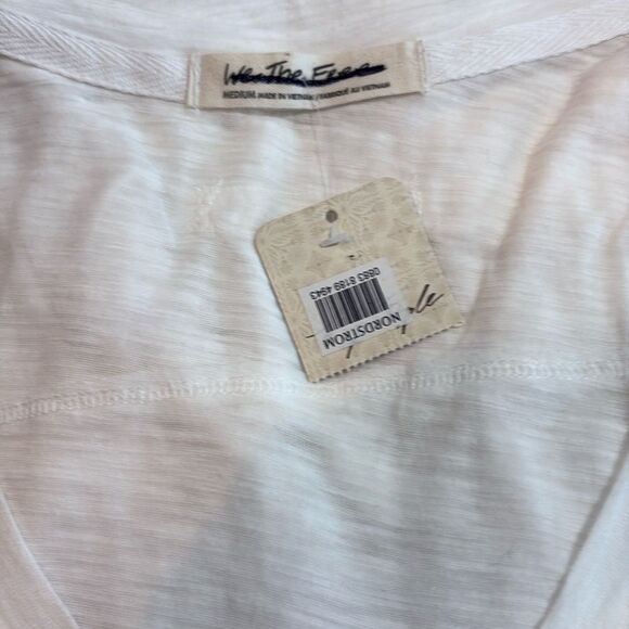 We the free Betty white tunic Tshirt with pocket Medium NWT - Picture 8 of 8